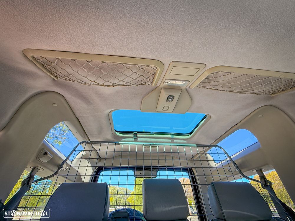 Land Rover Discovery - 18