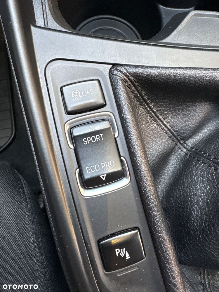 BMW Seria 1 118i - 35