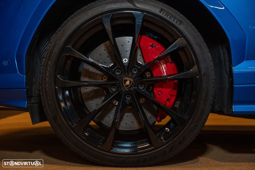 Lamborghini Urus 4.0 V8 - 8