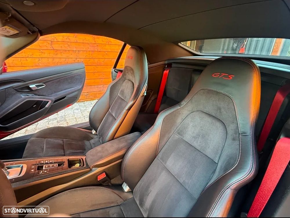 Porsche 911 (991) Carrera GTS PDK - 12