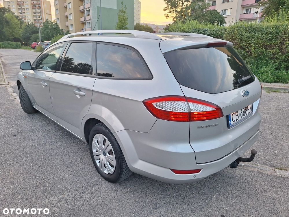 Ford Mondeo 2.0 TDCi Ghia X - 2
