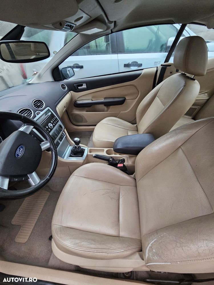 Ford Focus - 10