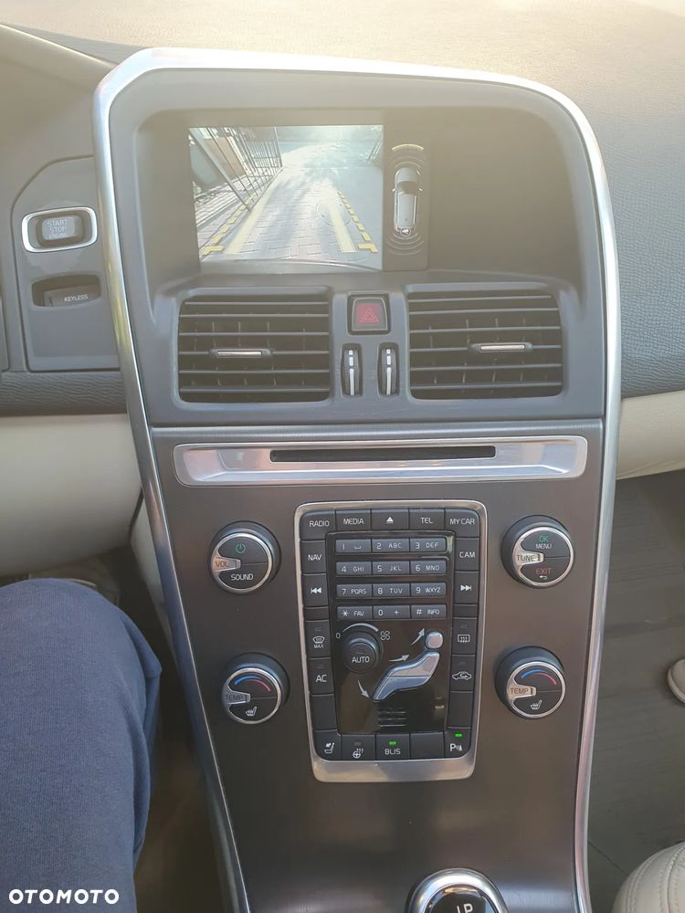 Volvo XC 60 3.2 AWD Summum - 14