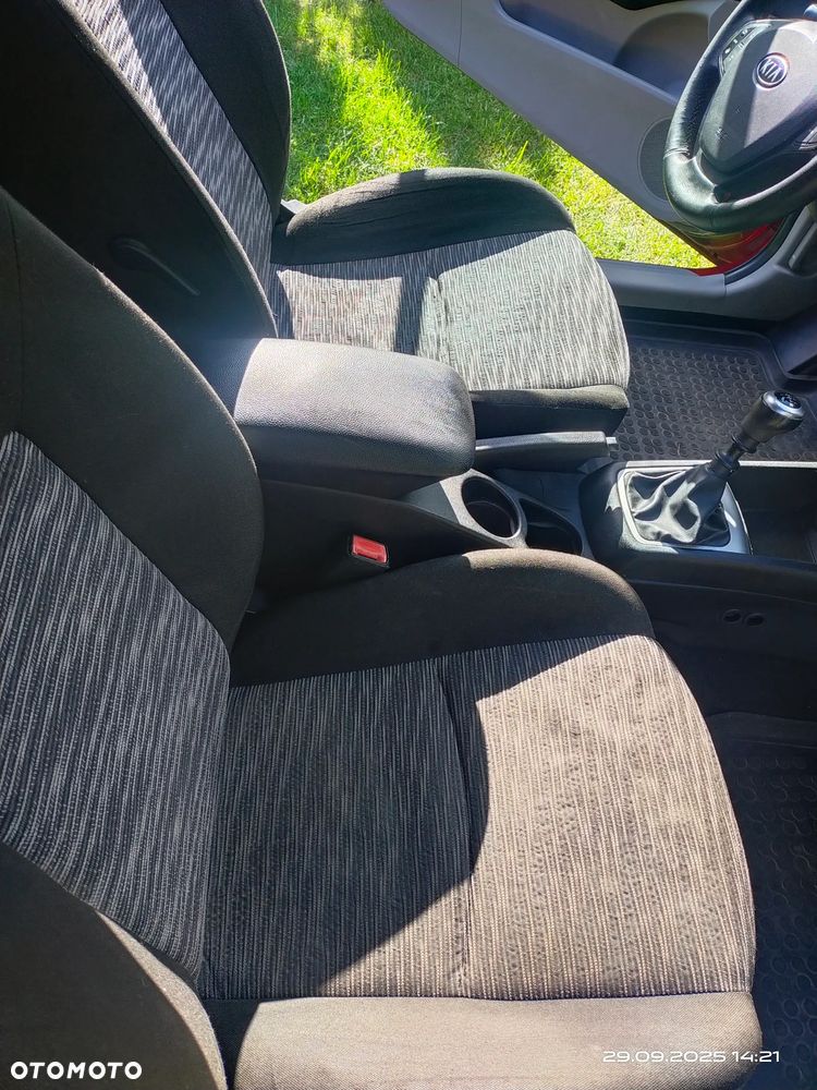 Kia Ceed 1.6 Comfort - 6