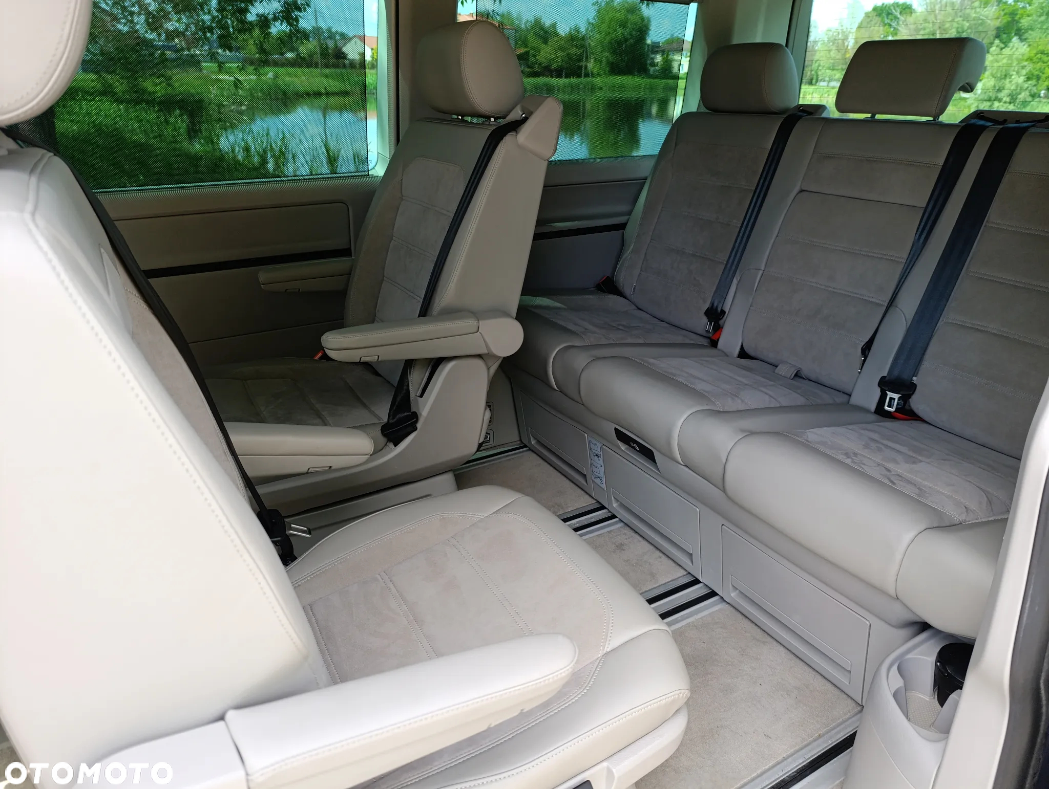 Volkswagen Multivan 2.0 BiTDI L1 Highline DSG - 23