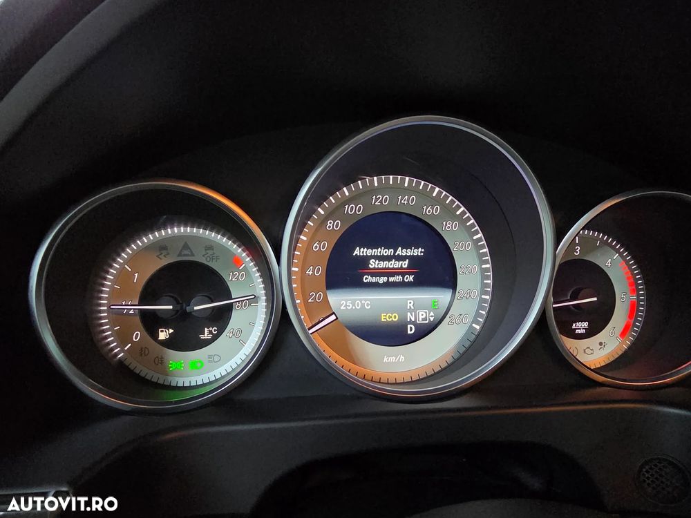 Mercedes-Benz E 220 BlueTEC 9G-TRONIC Avantgarde - 29
