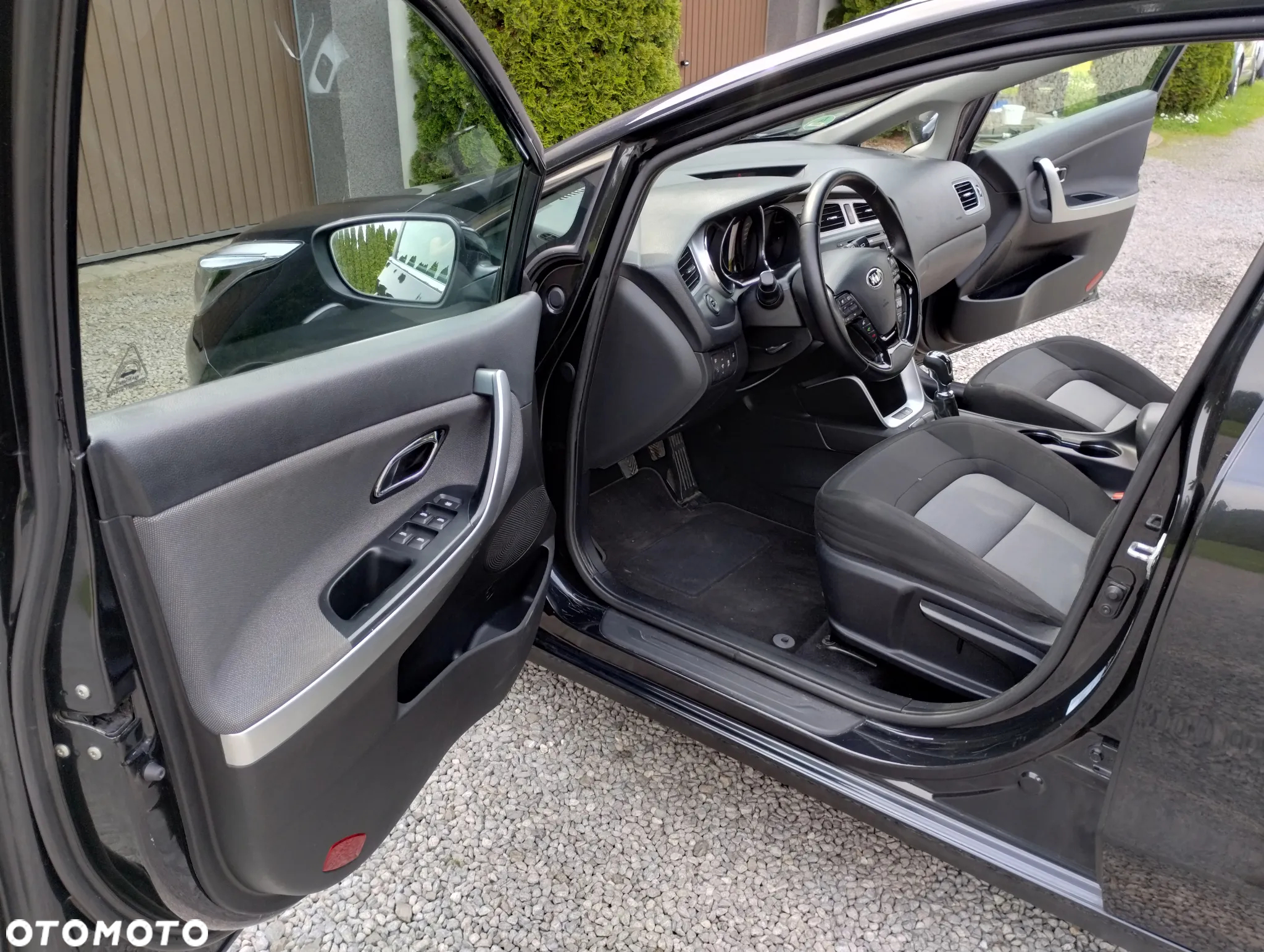 Kia Ceed 1.6 CRDi 128 ISG SW Spirit - 19