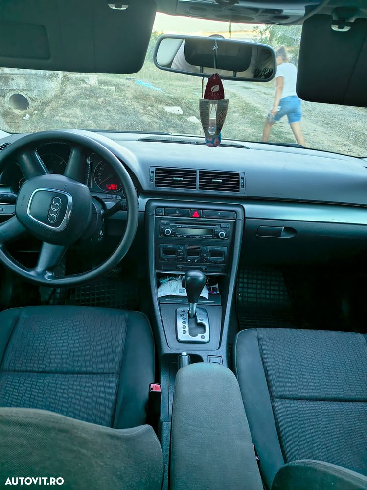 Audi A4 Limuzina - 6