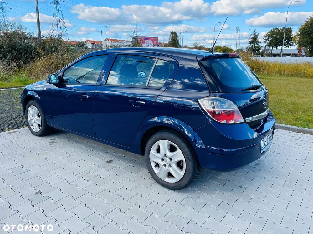 Opel Astra 1.6 - 4