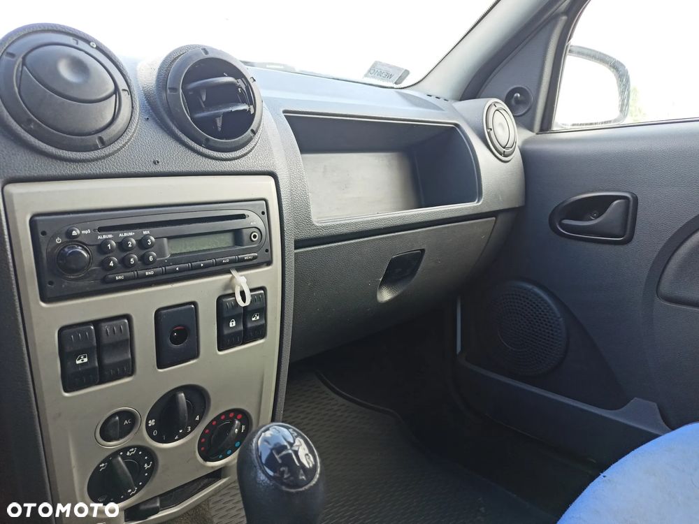 Dacia Logan Van - 11