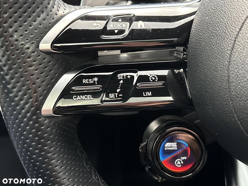 Mercedes-Benz Klasa A 35 AMG 4-Matic 7G-DCT - 16