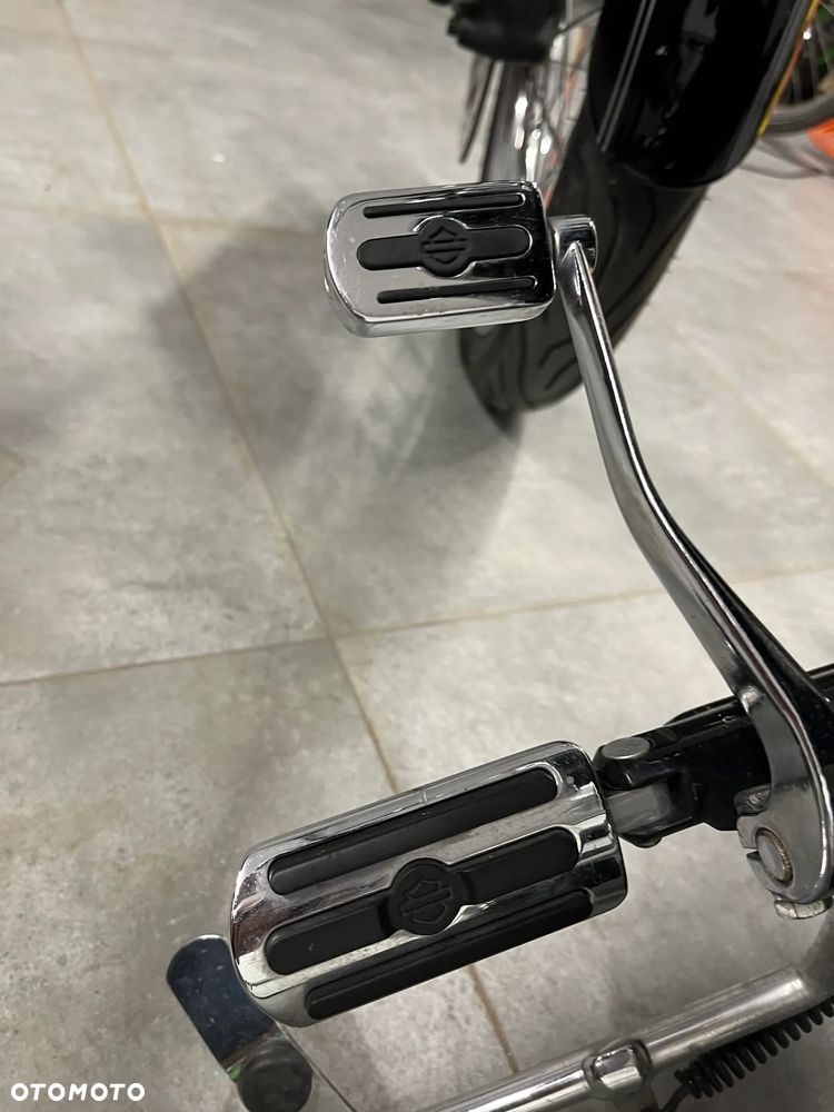 Harley-Davidson Softail Custom - 18