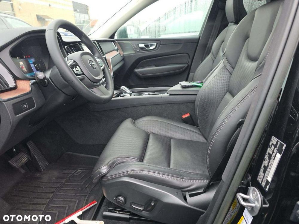 Volvo XC 40 B5 B AWD Ultimate Dark - 5