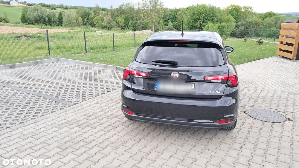 Fiat Tipo 1.4 16v Lounge EU6d - 9