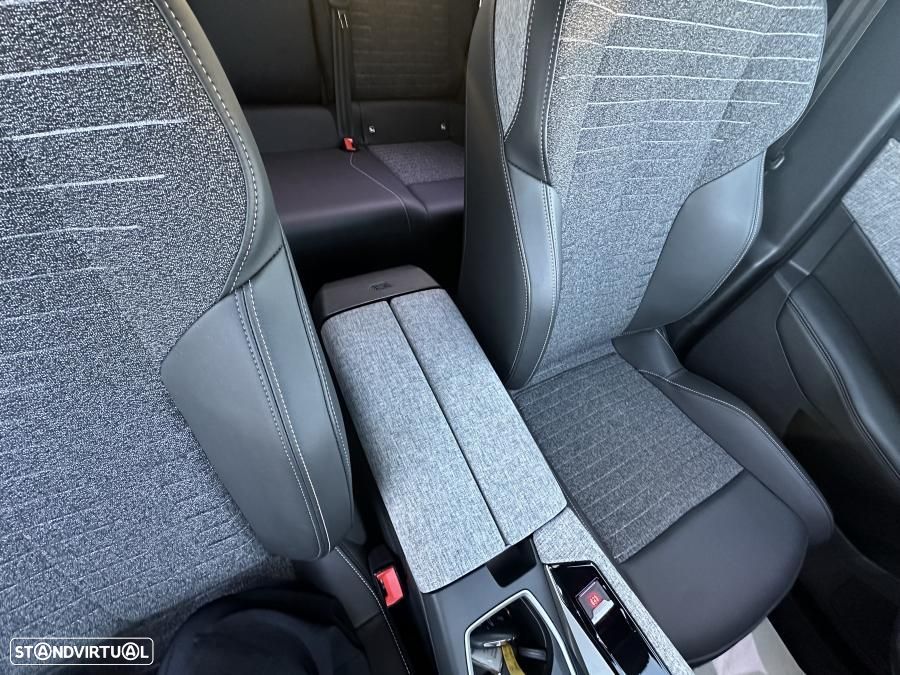 Peugeot 3008 1.2 Hybrid Allure Pack e-DCS6 - 14