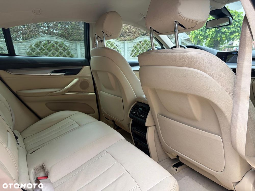 BMW X6 - 16