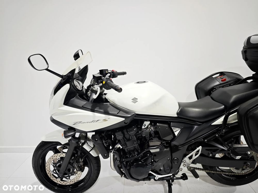 Suzuki Bandit - 16