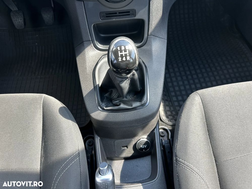 Ford Fiesta - 19