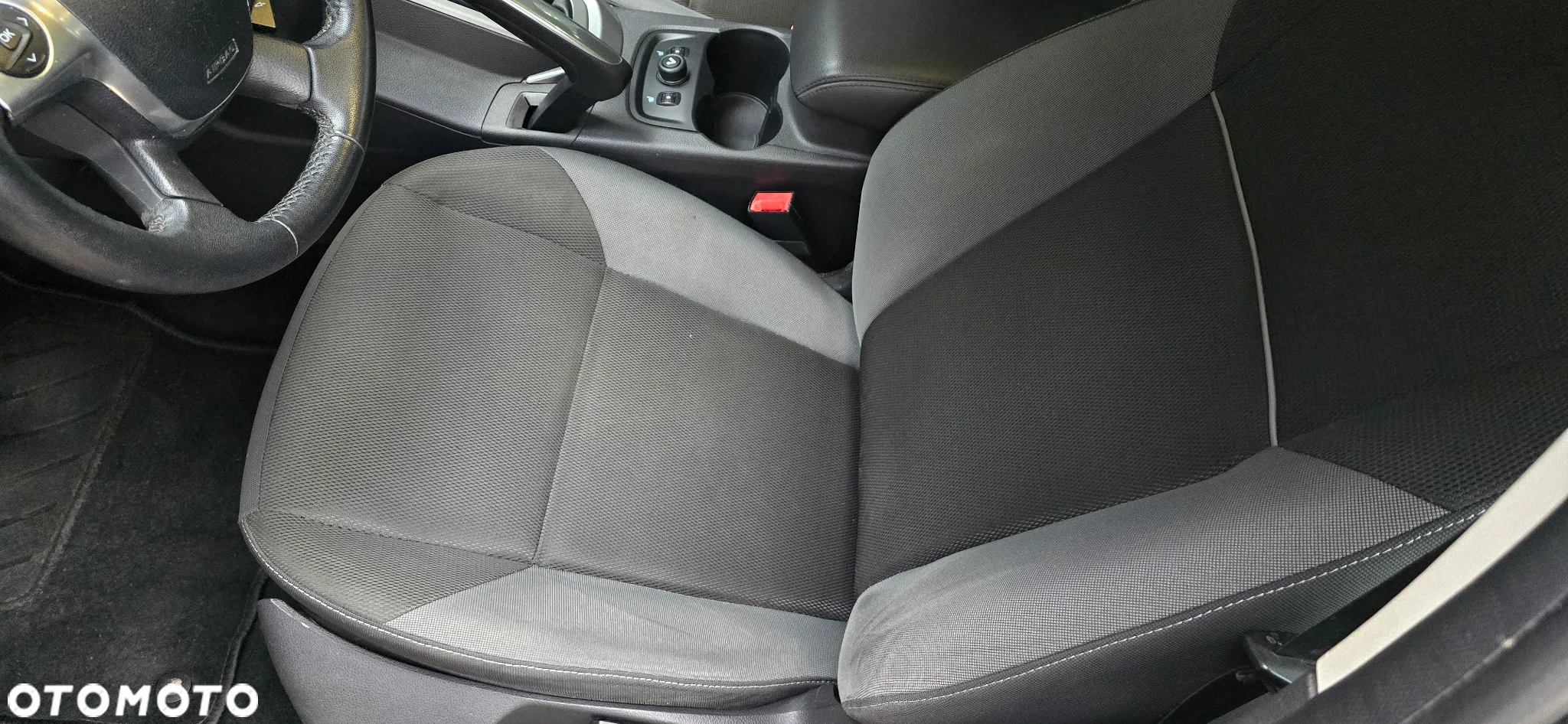Ford Focus 1.6 Edition - 13