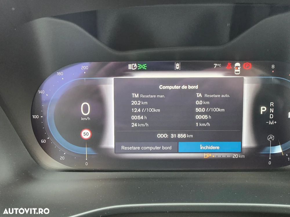 Volvo XC 40 B4 AT FWD MHEV Ultimate Dark - 17