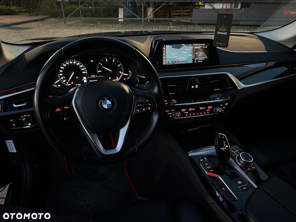 BMW Seria 5 520d xDrive Luxury Line - 16