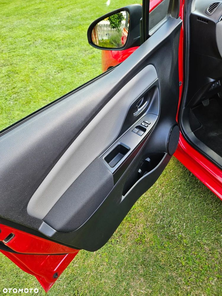 Toyota Yaris 1.0 VVT-i - 27