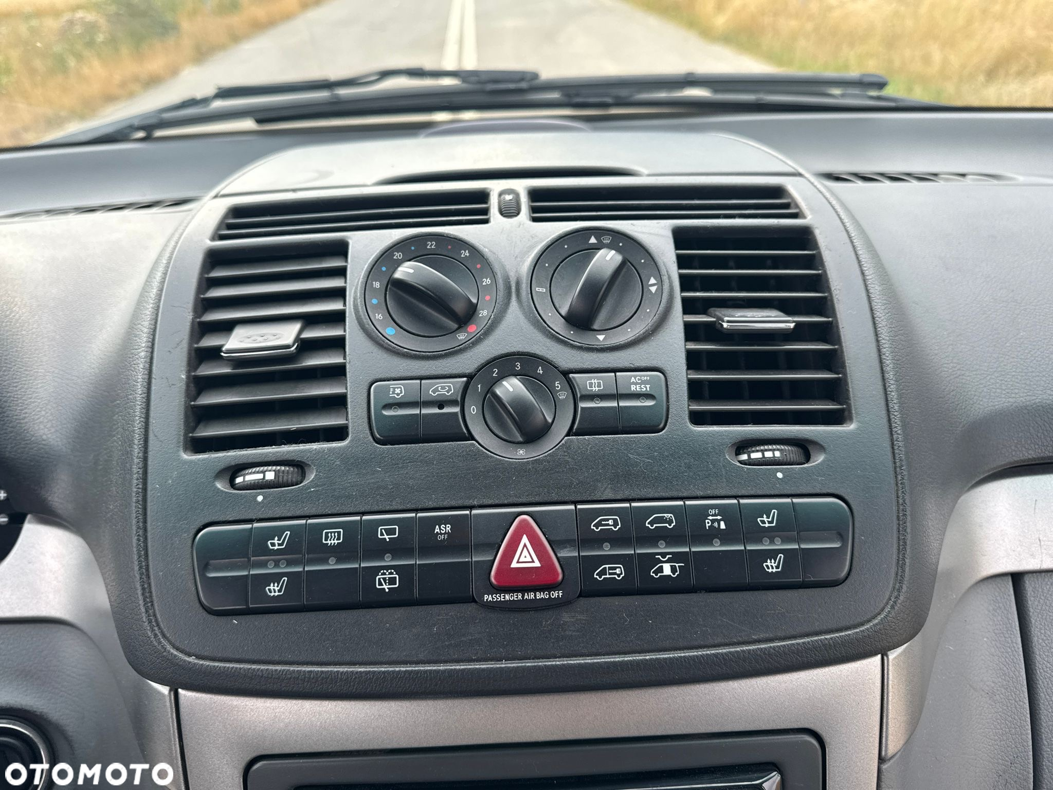 Mercedes-Benz Viano - 13