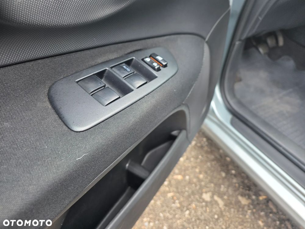 Toyota Auris 2.0 D-4D - 20