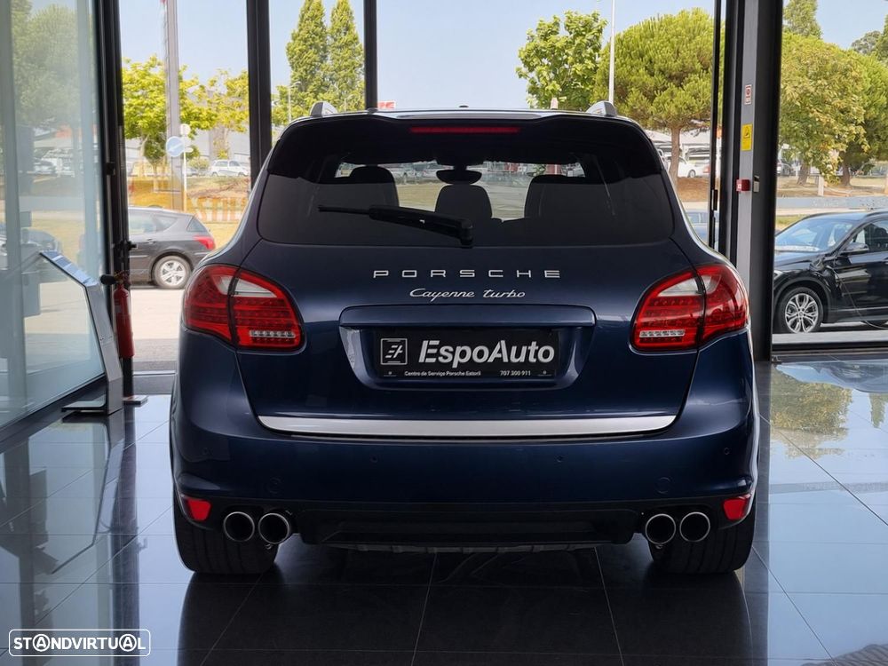 Porsche Cayenne Turbo - 5