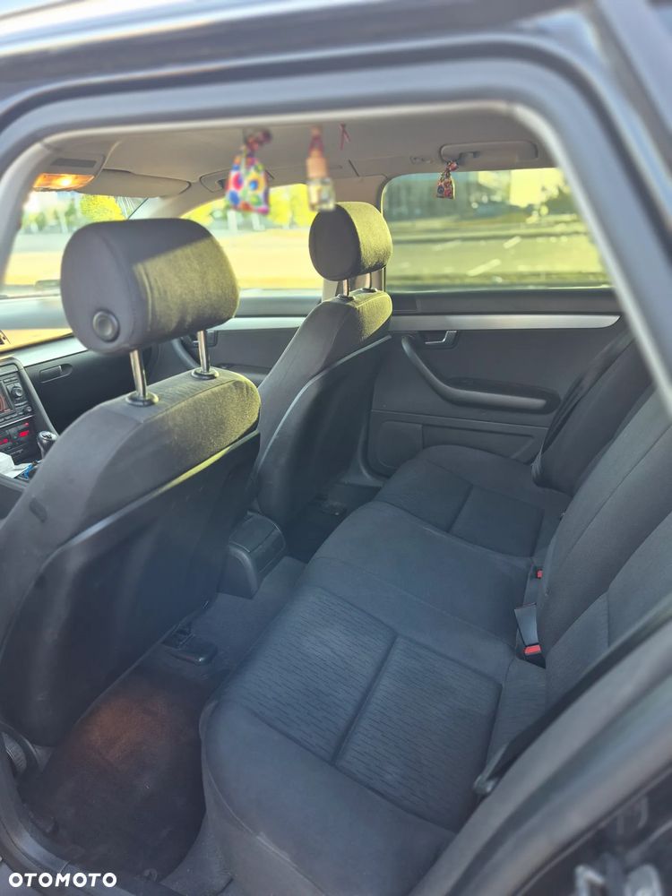 Audi A4 Avant 2.0 TDI - 9