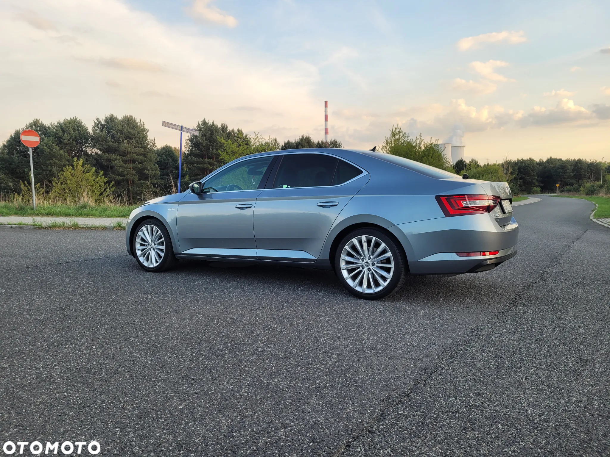Skoda Superb 1.8 TSI L&K DSG - 9