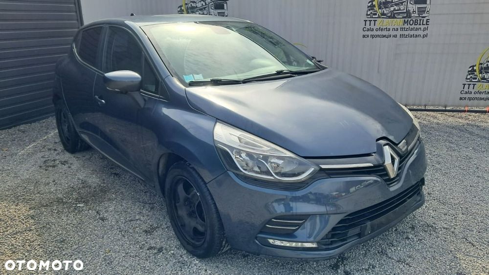 Renault Clio - 6