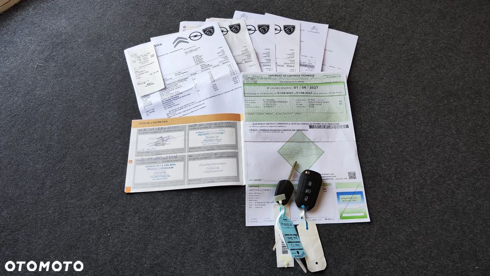 Citroën C3 1.2 PureTech Shine - 36