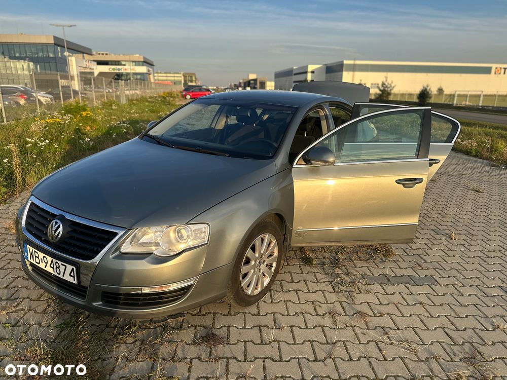 Volkswagen Passat - 8