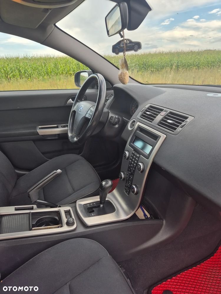 Volvo V50 - 10