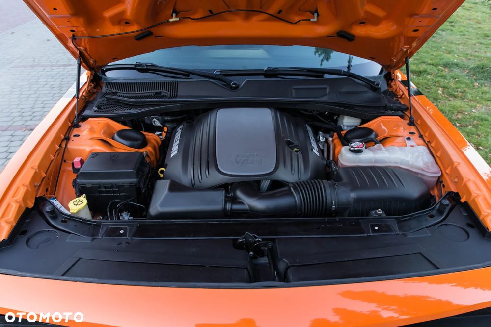 Dodge Challenger - 17