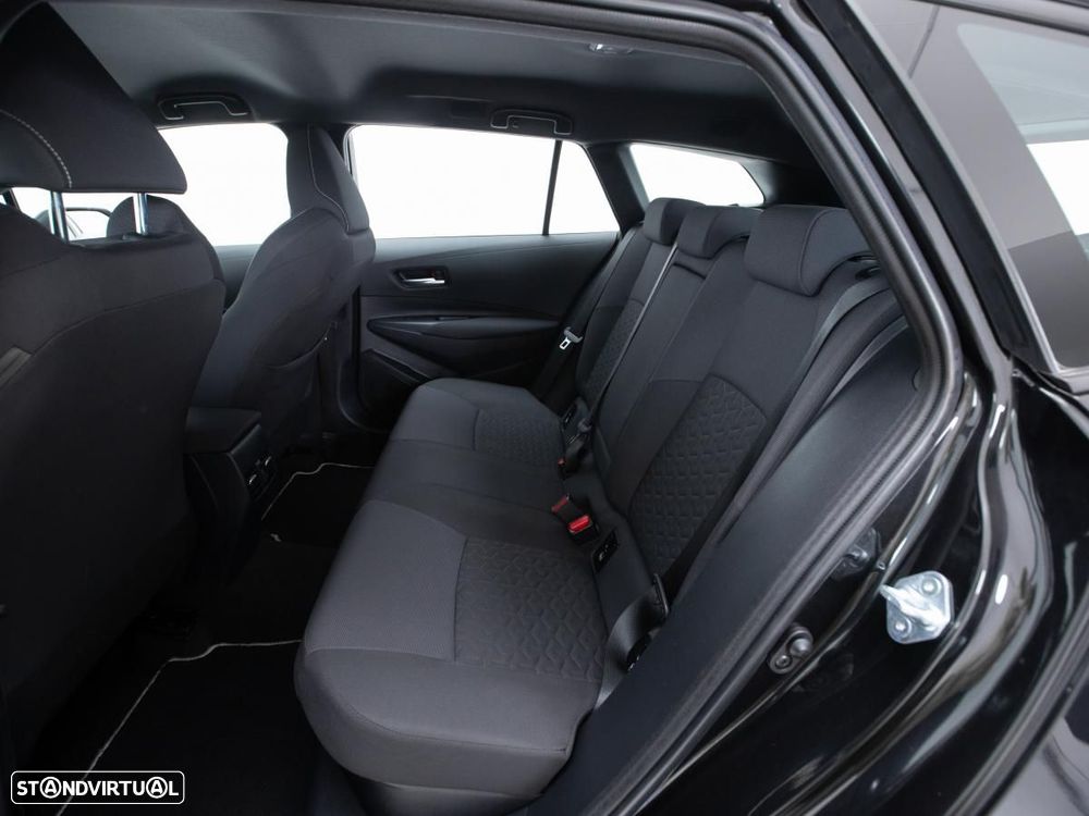 Toyota Corolla Touring Sports - 10
