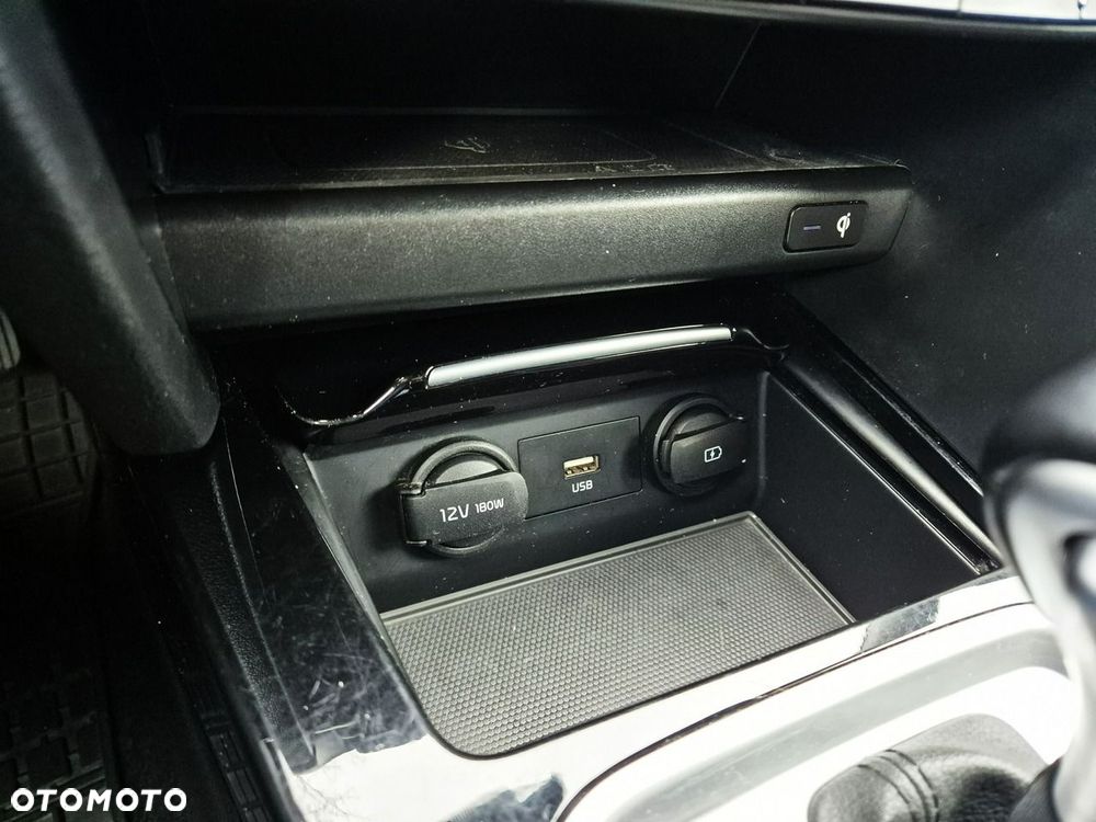 Kia Ceed - 40