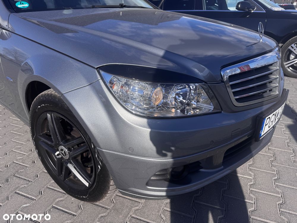 Mercedes-Benz Klasa C 220 CDI DPF (BlueEFFICIENCY) Elegance - 5
