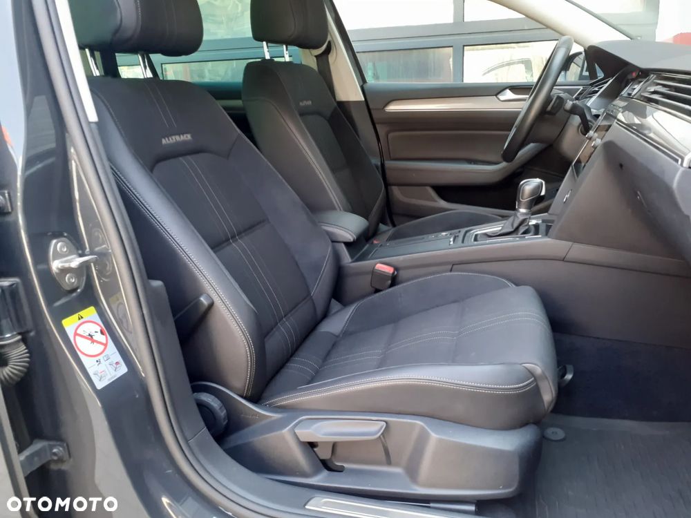 Volkswagen Passat Alltrack - 32