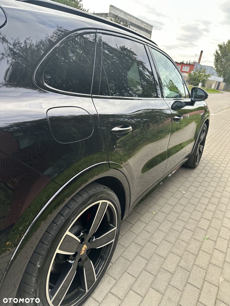 Porsche Cayenne GTS - 4