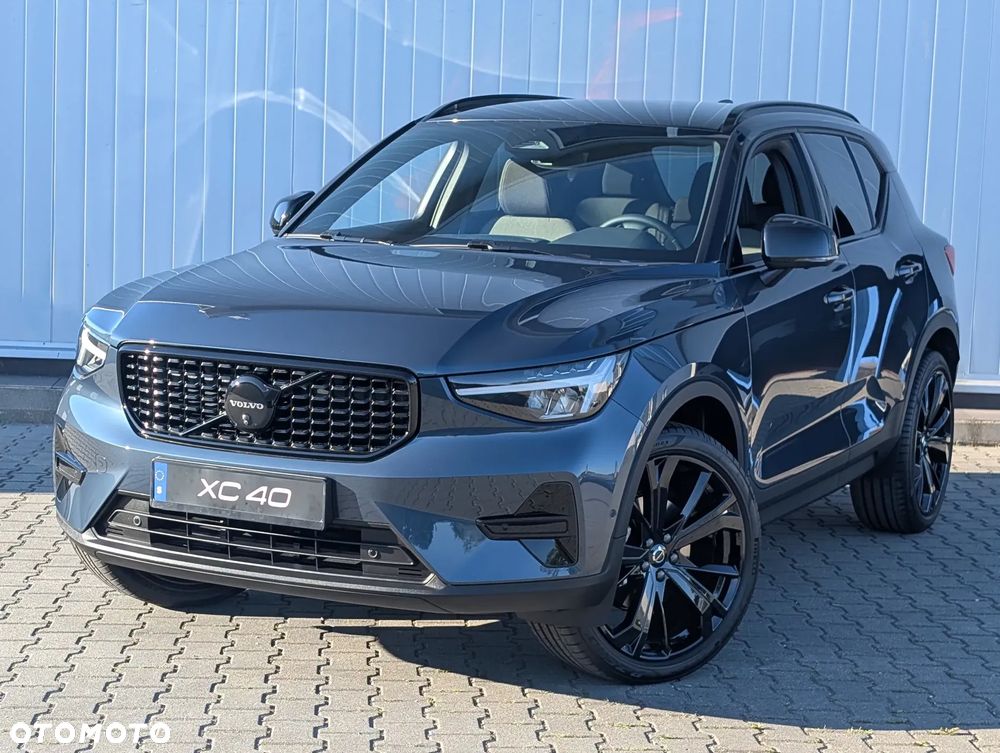 Volvo XC 40 B4 AWD Ultimate Dark - 1
