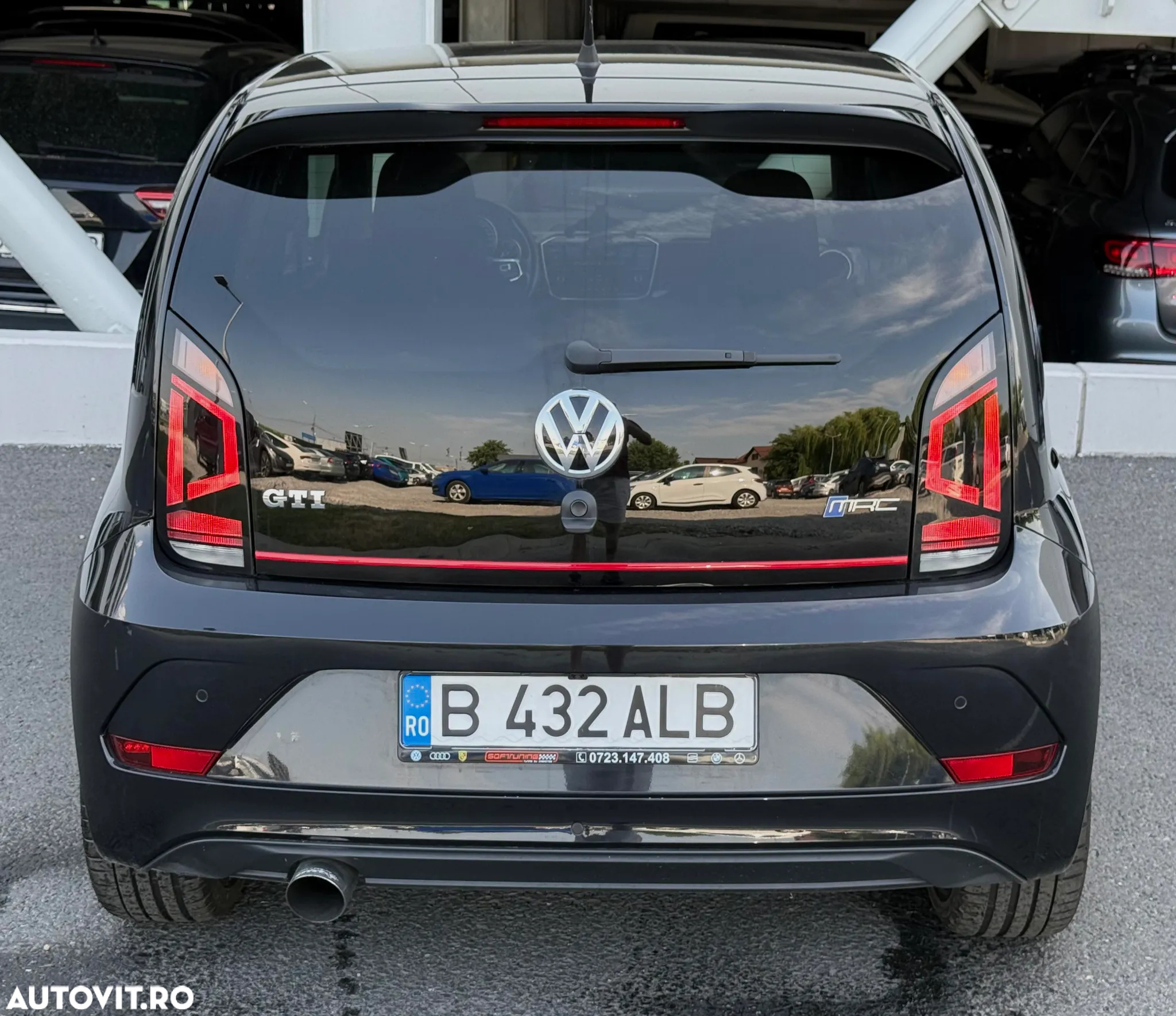 Volkswagen up! GTI - 31