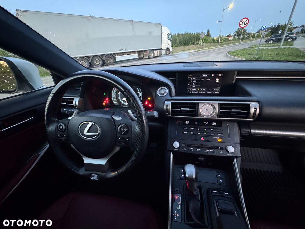 Lexus Inny - 22
