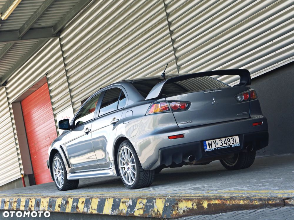 Mitsubishi Lancer Evolution Standard - 3