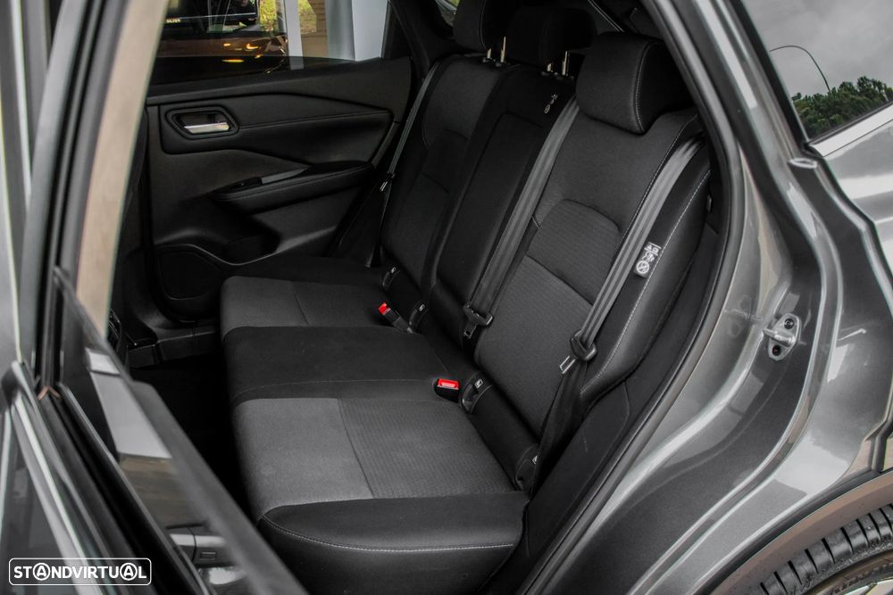 Nissan Qashqai 1.3 DIG-T MHEV N-Connecta - 29