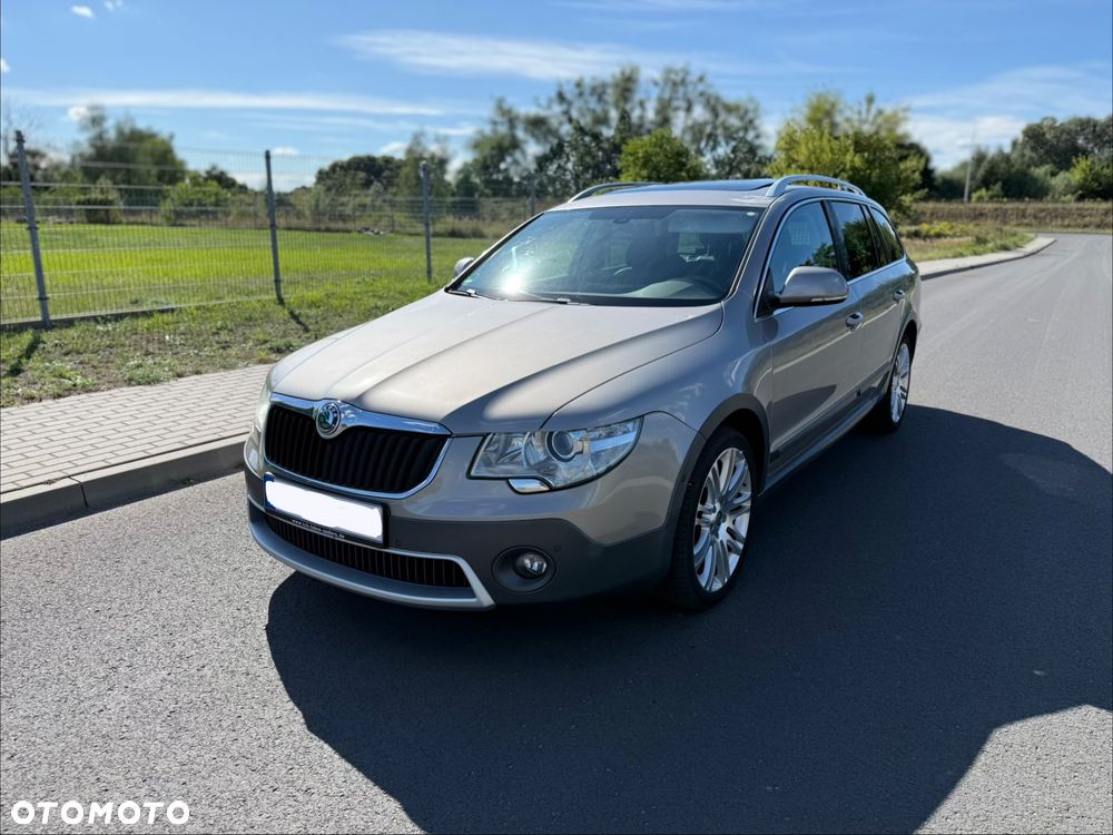 Skoda Superb 2.0 TDI Elegance Outdoor DSG - 23