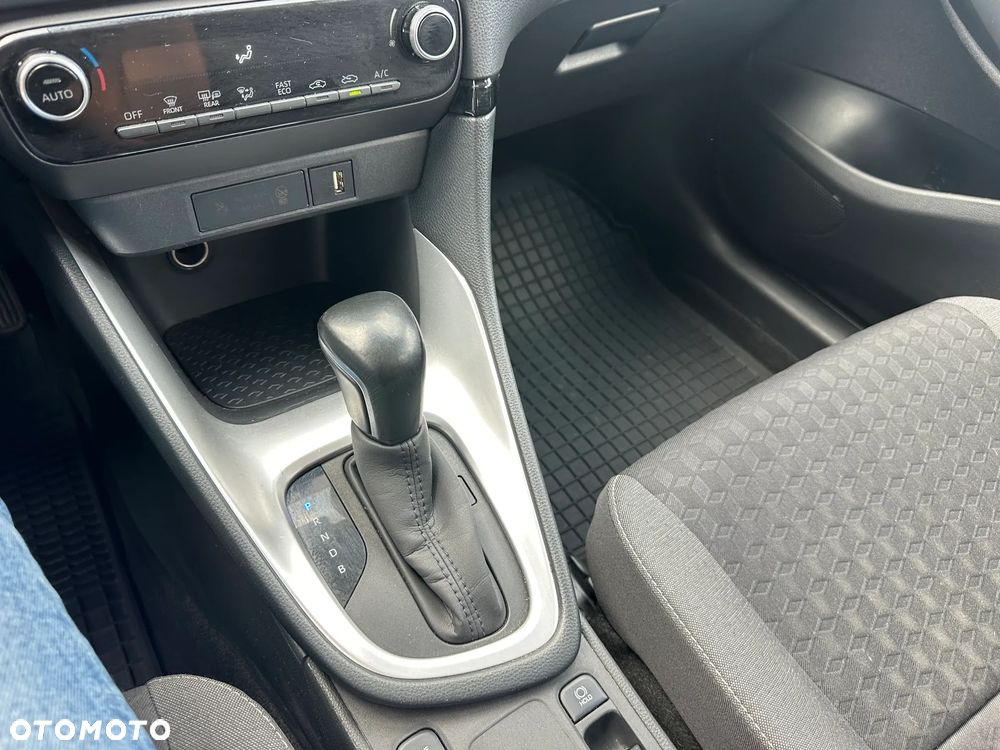 Toyota Yaris - 14
