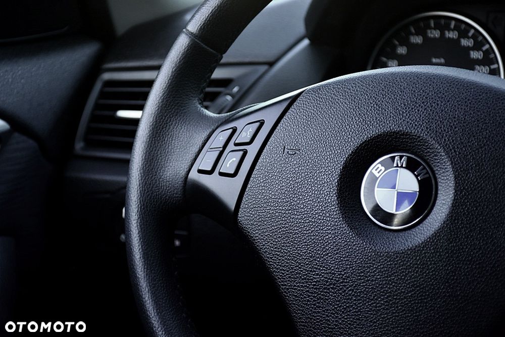 BMW X1 sDrive18d xLine - 20