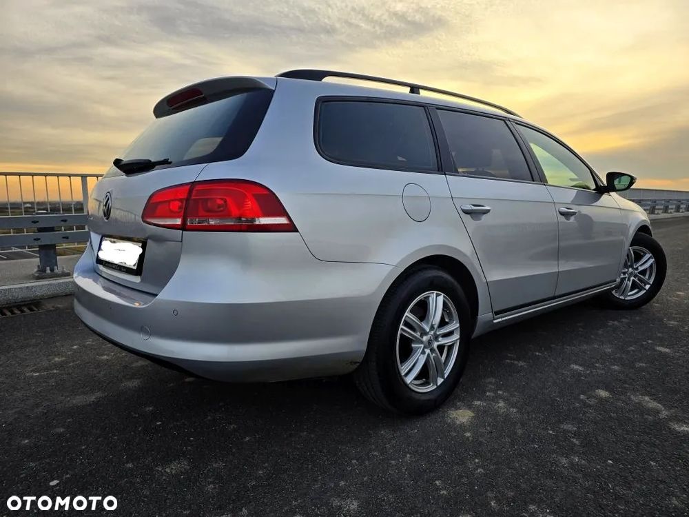 Volkswagen Passat 1.6 TDI Comfortline - 3